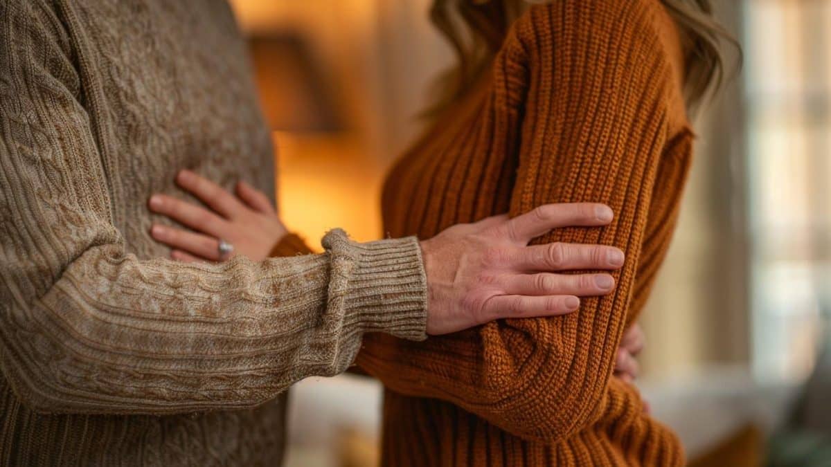 L'impact du geste d'un homme touchant le bras d'une femme : analyse et perceptions